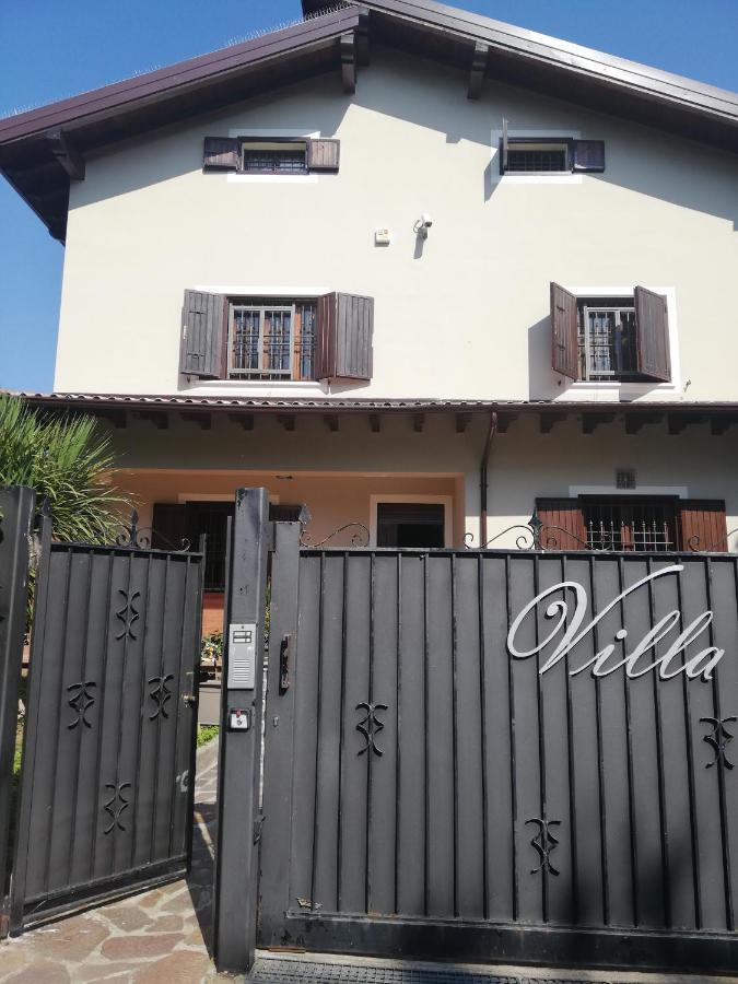 Villa Lugi-Kael 西尔米奥奈 外观 照片